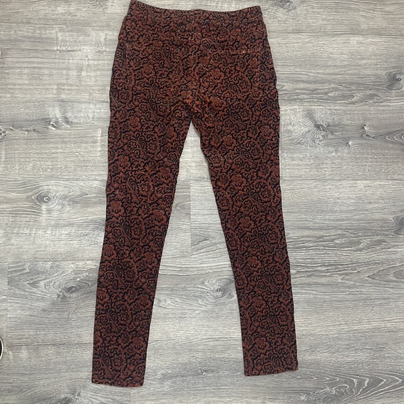 Pilcro and the Letterpress Serif Fit Mid Rise Stretch Corduroy Pants No.28 - Picture 8 of 11